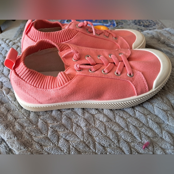 Women's Pink Canvas Sneakers - Picture 2 of 5